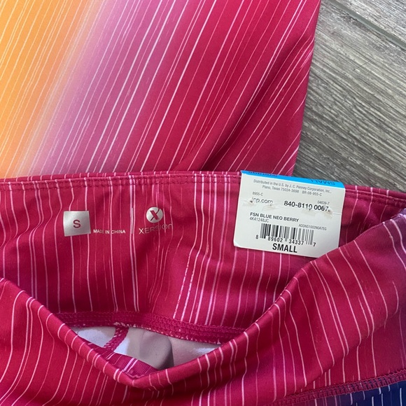 Xersion Workout Legging - Picture 2 of 5